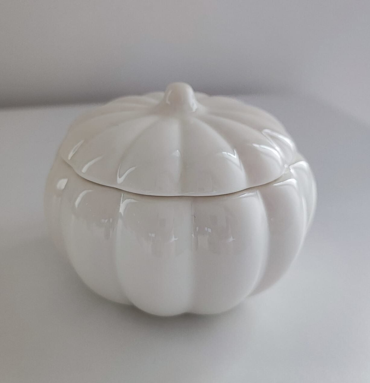 Recipiente forma de calabaza blanca - Imagen 2